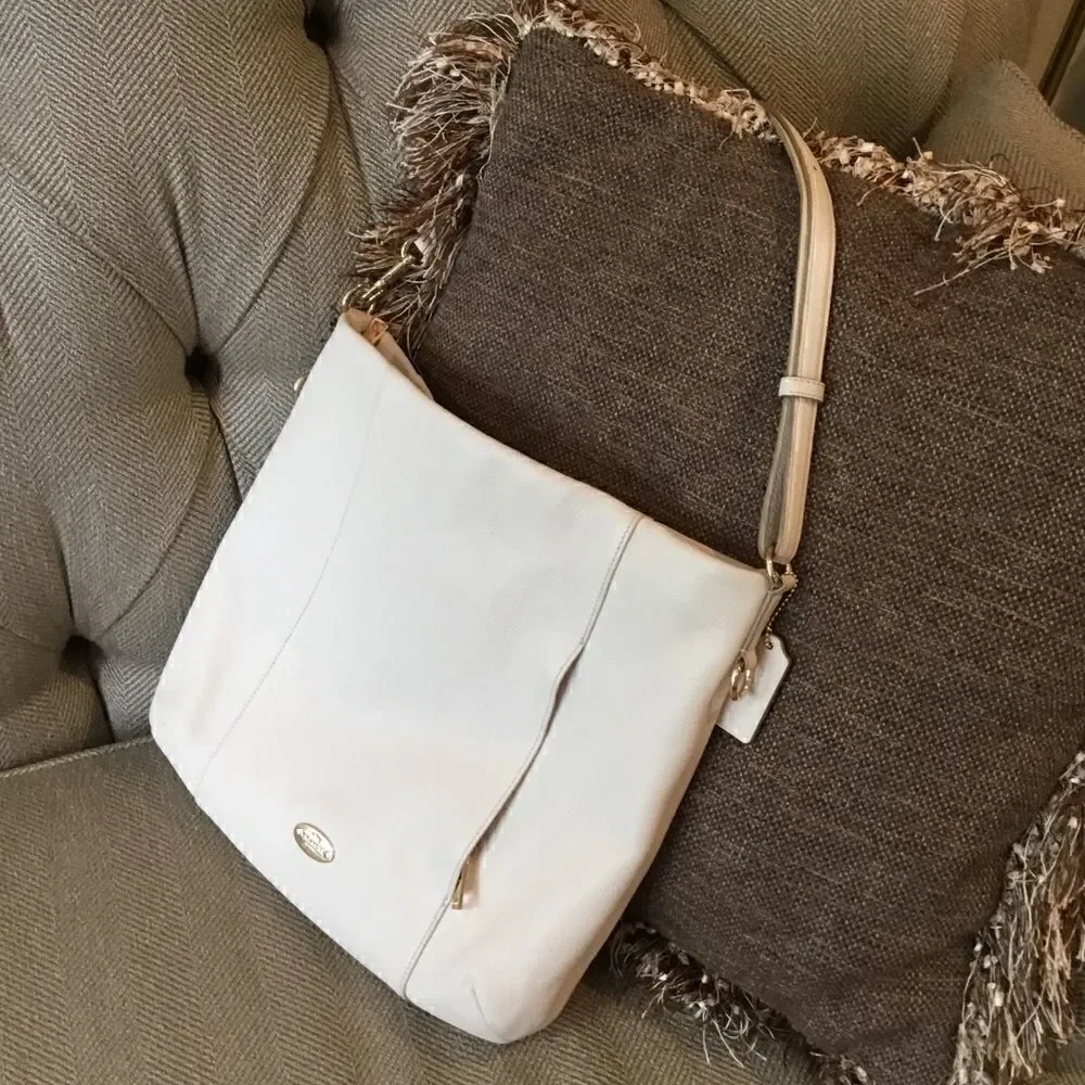 COACH SHOULDER BAG OR CROSSBODY PEBBLE LEATHER - Picture 6 of 10